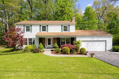 7 Carnelli Court, Poughkeepsie, NY 12603 - Photo 1