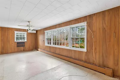 4 E Rampasture Road, Hampton Bays, NY 11946 - Photo 16