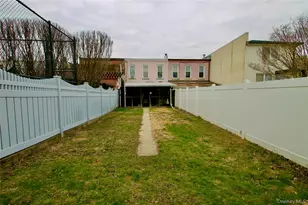 66-22 79th Pl, Middle Village, NY 11379 - Photo 24