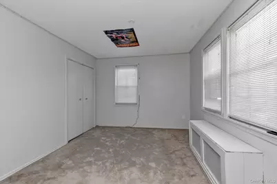 700 Partridge Avenue, West Hempstead, NY 11552 - Photo 8