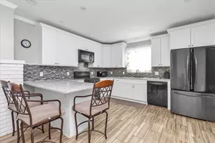 700 Partridge Ave, West Hempstead, NY 11552 - Photo 16