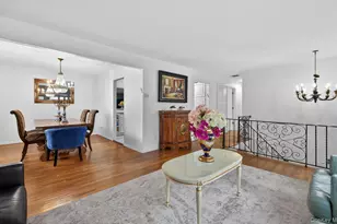 372 Clay Pitts Rd, East Northport, NY 11731 - Photo 8