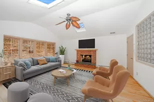 263 N Country Rd, Smithtown, NY 11787 - Photo 20