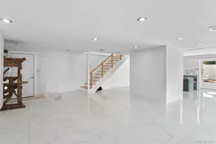 416 W Bay Dr, Long Beach, NY 11561 - Photo 4