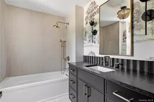 100 Awixa Ave, Bay Shore, NY 11706 - Photo 6