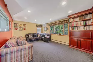 85-26 Palo Alto St, Hollis, NY 11423 - Photo 10