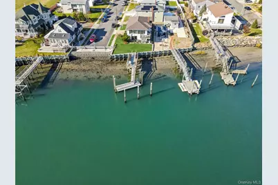 255 Delaware Avenue, Island Park, NY 11558 - Photo 22