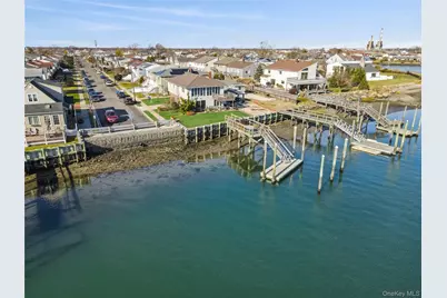 255 Delaware Avenue, Island Park, NY 11558 - Photo 24