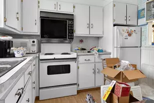 2003 Park Ave, East Meadow, NY 11554 - Photo 12