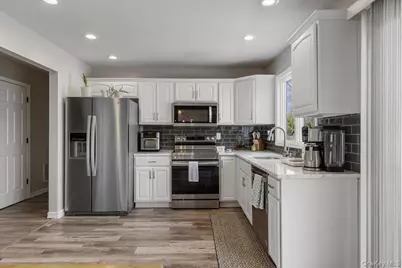 15 Loughlin Drive, Shirley, NY 11967 - Photo 12