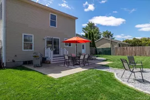 15 Loughlin Dr, Shirley, NY 11967 - Photo 26