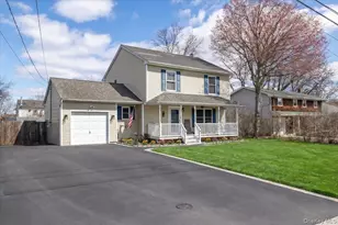 15 Loughlin Dr, Shirley, NY 11967 - Photo 2