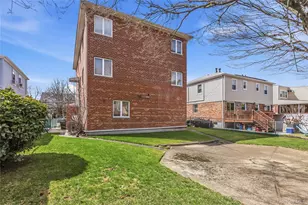 42-29 217th St, Bayside, NY 11361 - Photo 40