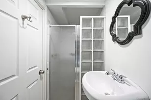 148-07 61st Rd, Flushing, NY 11367 - Photo 18