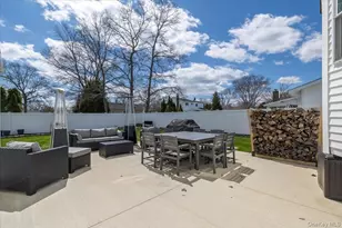 16 Loughlin Dr, Shirley, NY 11967 - Photo 24