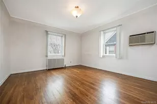 124 Greystone Rd, Rockville Centre, NY 11570 - Photo 14