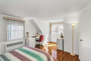 1844 Old Mill Rd, Merrick, NY 11566 - Photo 14