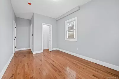 9210 104th Street, Richmond Hill, NY 11418 - Photo 16