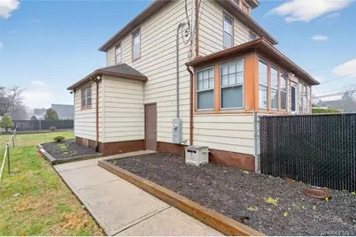 40 E 24th Street, Huntington Station, NY 11746 - Photo 32