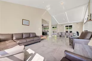 31 Walnut Ridge Ln, Bloomingburg, NY 12721 - Photo 8