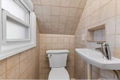 348 Mulry Lane, Lawrence, NY 11559 - Photo 10