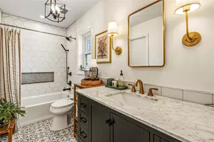 31 Munson Ct, Melville, NY 11747 - Photo 28