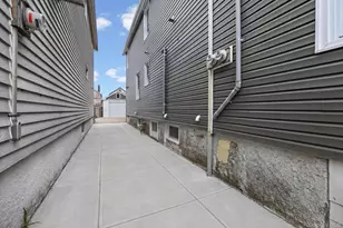 107-32 108th St, Richmond Hill, NY 11419 - Photo 4