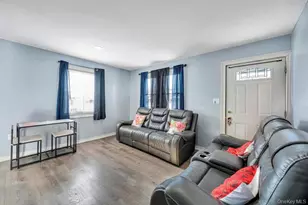 1333 5th Ave, Bay Shore, NY 11706 - Photo 8