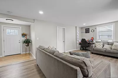 24 Rockwell Avenue, Middletown, NY 10940 - Photo 8