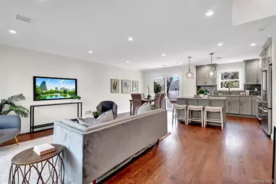 10 Poet Lane, Greenlawn, NY 11740 - Photo 6