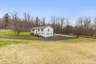 4 Stonewall Farm Rd, Mahopac, NY 10541 - Photo 28