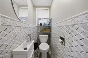 93-60 208th St, Queens Village, NY 11428 - Photo 4