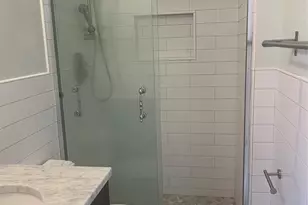 20-05 Hazen St, East Elmhurst, NY 11370 - Photo 10