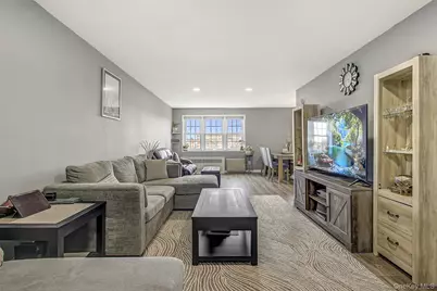 149-30 88th Street #6J, Ridgewood, NY 11414 - Photo 4
