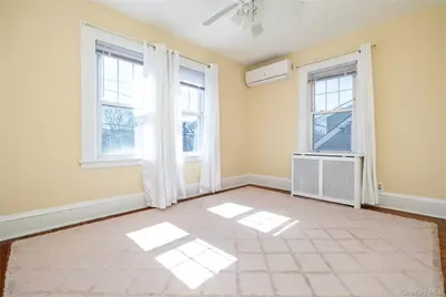 65 Jarvis Place, Lynbrook, NY 11563 - Photo 16