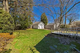 65 Jarvis Pl, Lynbrook, NY 11563 - Photo 22