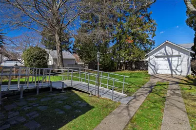 65 Jarvis Place, Lynbrook, NY 11563 - Photo 20