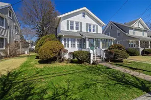 65 Jarvis Pl, Lynbrook, NY 11563 - Photo 2