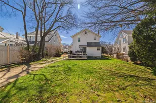 65 Jarvis Pl, Lynbrook, NY 11563 - Photo 24