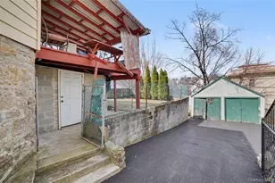 77 Robertson Ave, White Plains, NY 10606 - Photo 36