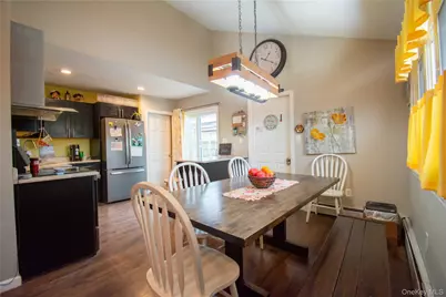 36 Narragansett Avenue, Medford, NY 11763 - Photo 4