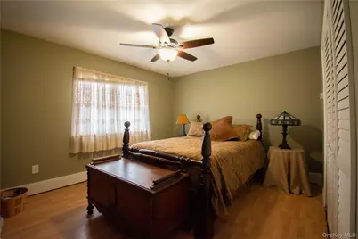 36 Narragansett Avenue, Medford, NY 11763 - Photo 10