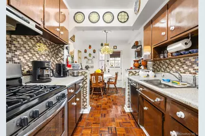 1529 Hammersley Avenue, Bronx, NY 10469 - Photo 6