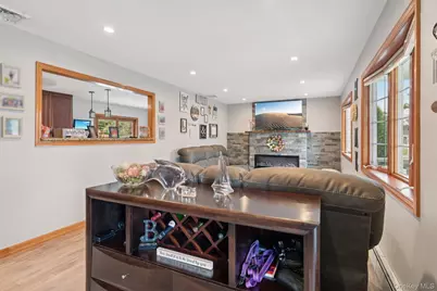 295 Silver Street, West Babylon, NY 11704 - Photo 10