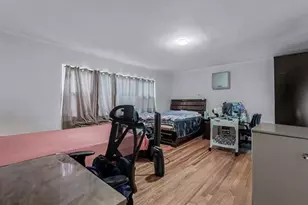 58-07 210th St, Bayside, NY 11364 - Photo 4