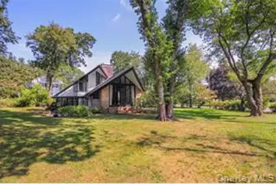 112 Kingsbury Road, New Rochelle, NY 10804 - Photo 18