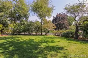 112 Kingsbury Rd, New Rochelle, NY 10804 - Photo 2
