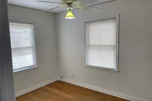 8 Cameron Ln, Valley Stream, NY 11581 - Photo 16