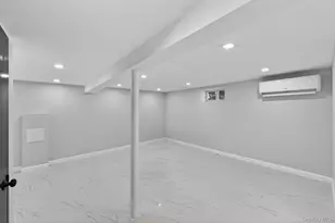 194-50 Murdock Ave, Saint Albans, NY 11412 - Photo 12