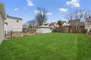 194-50 Murdock Ave, Saint Albans, NY 11412 - Photo 14